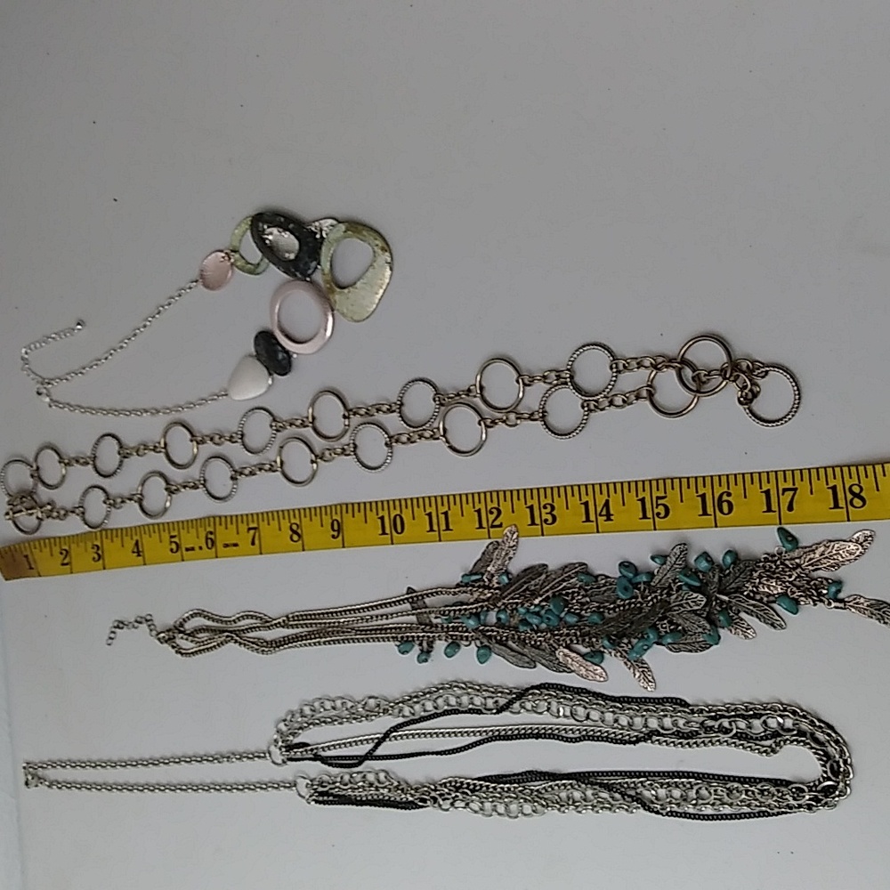 Minimalist Silver Tone Women's Necklaces Bundle Of 4 - Picture 4 of 8